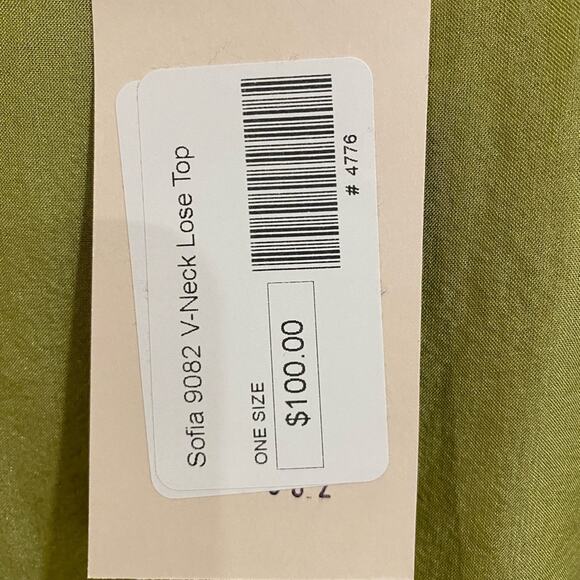 Sosia Green Flowy Tunic Sz One Size NWT - Picture 6 of 12